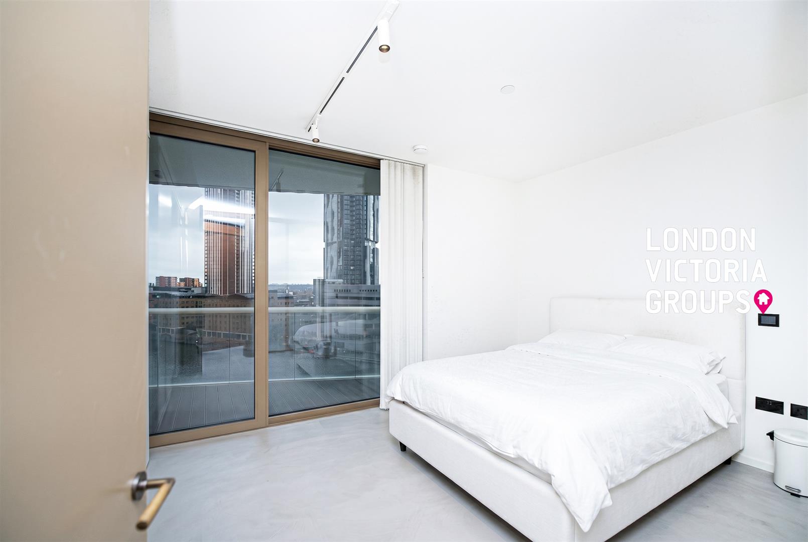 1 Park Drive, London